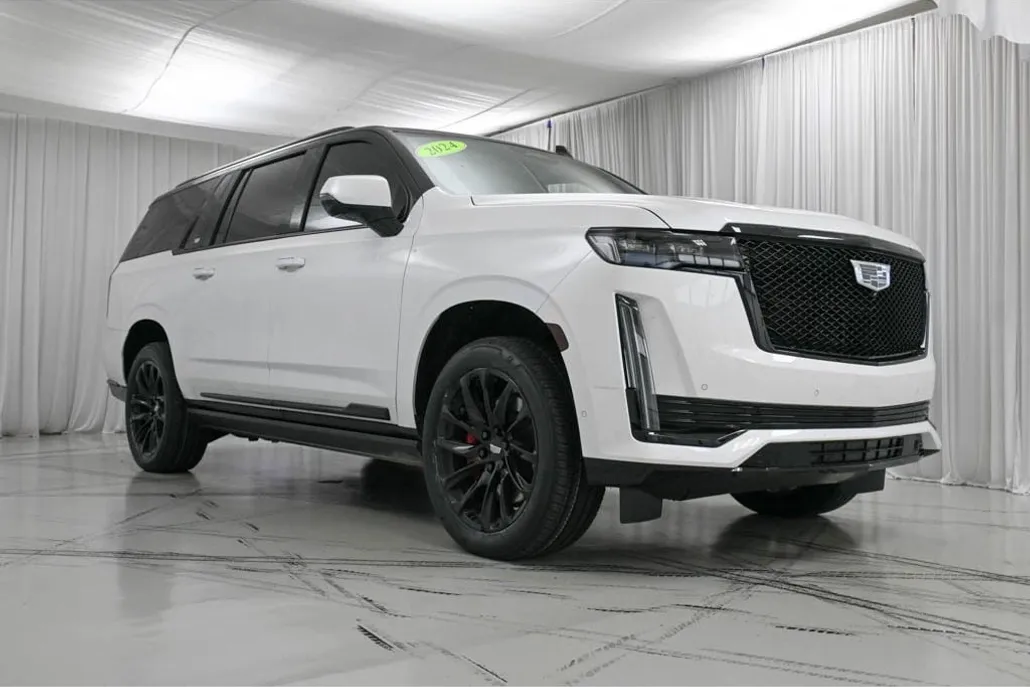 2024 Cadillac Escalade ESV Sport Platinum photo 1