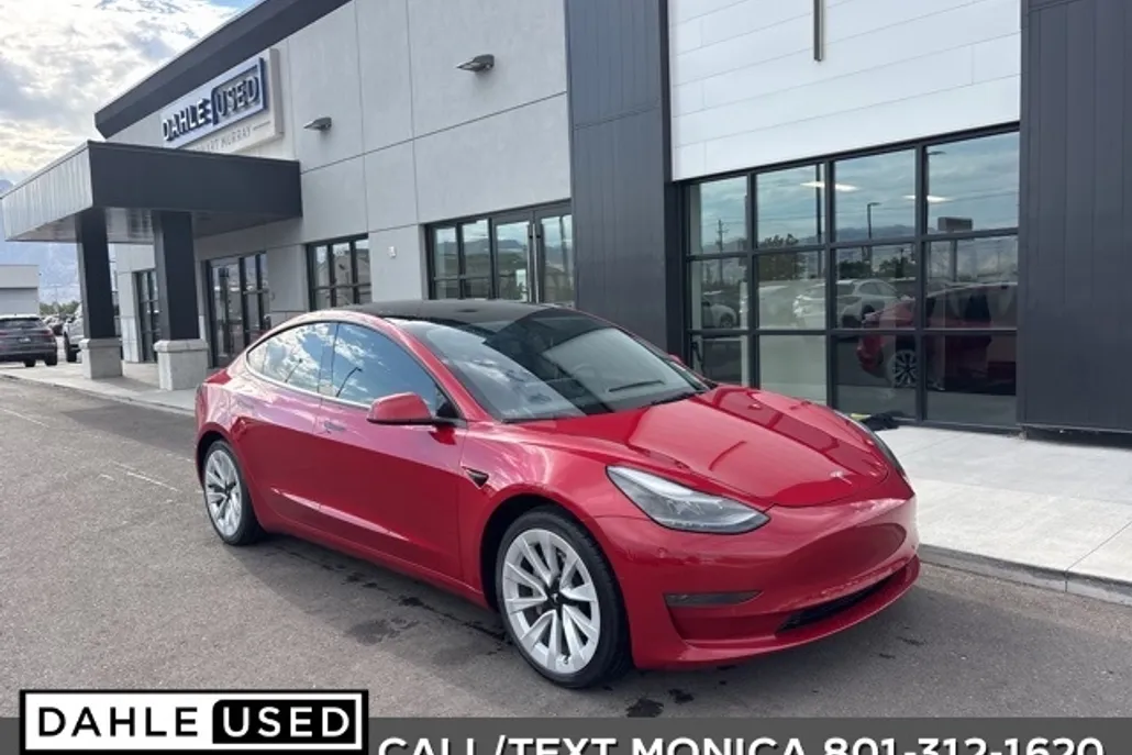 2021 Tesla Model 3 Standard Range Plus photo 1