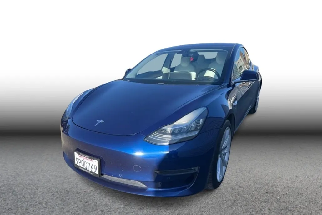 2018 Tesla Model 3 Long Range photo 1