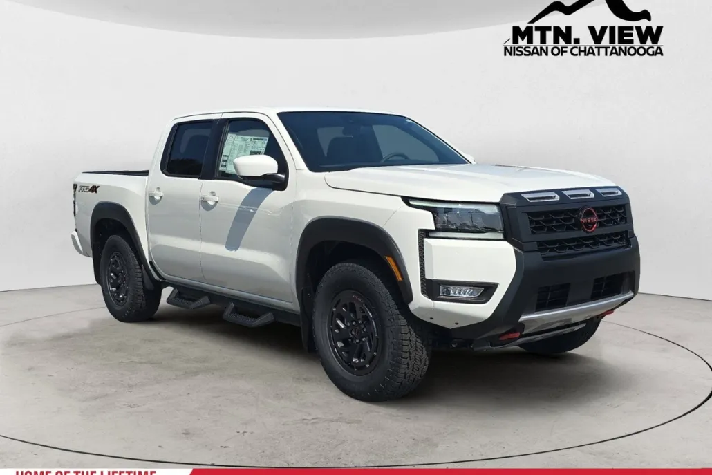 2026 Nissan Frontier PRO-4X photo 1