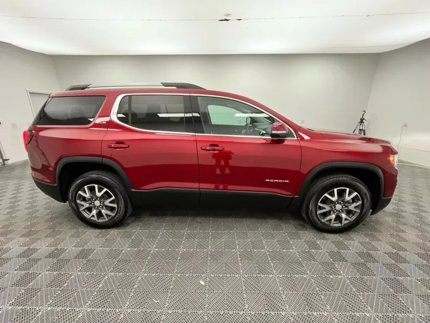 2023 Gmc Acadia SLE photo 1