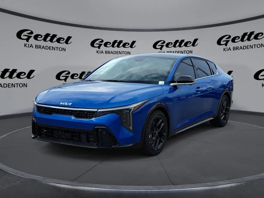 2025 Kia K4 GT-Line Turbo photo 1
