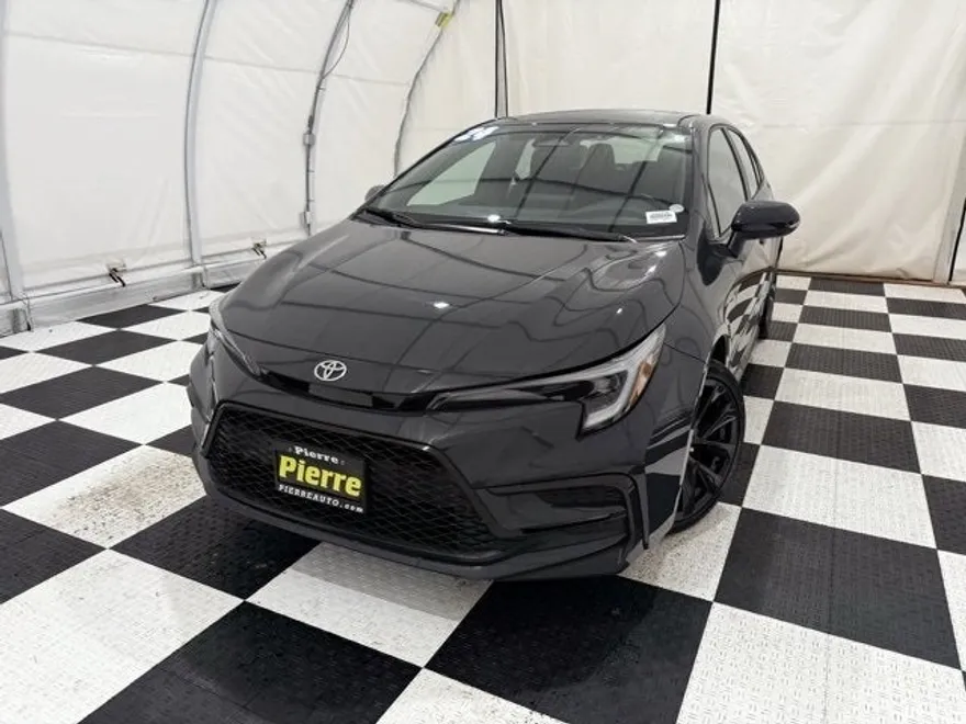 2024 Toyota Corolla SE photo 1