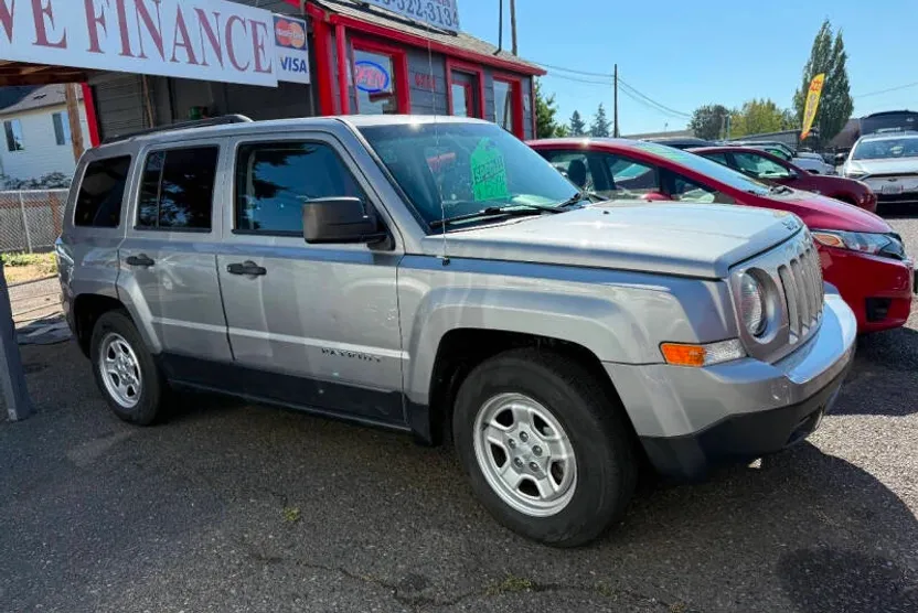 2016 Jeep Patriot Sport photo 1