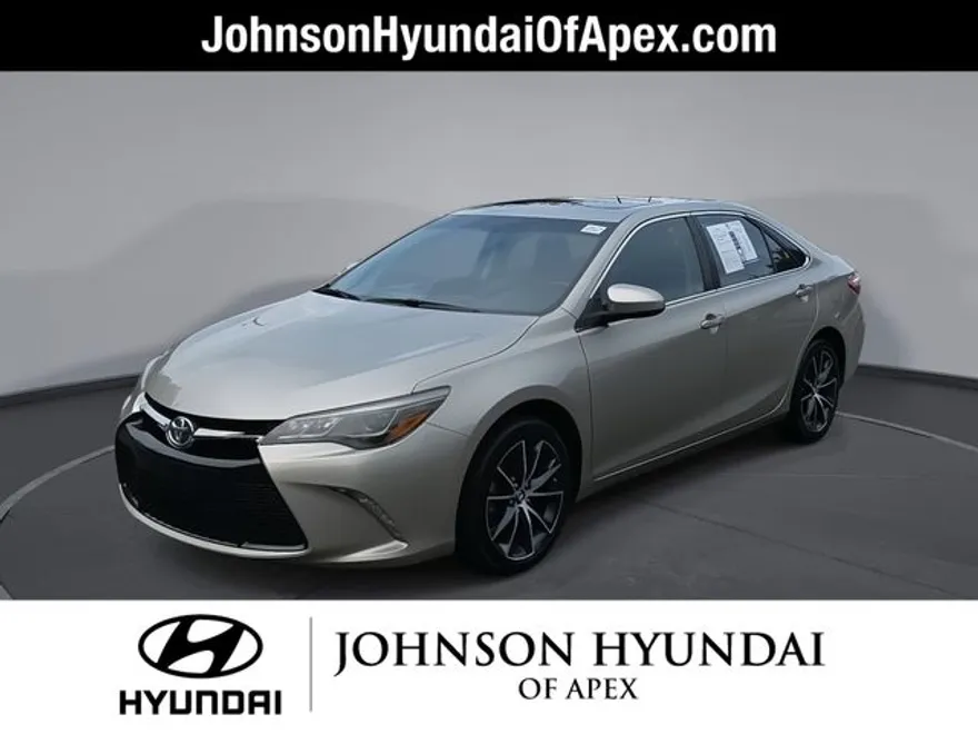 2016 Toyota Camry XSE V6 photo 1