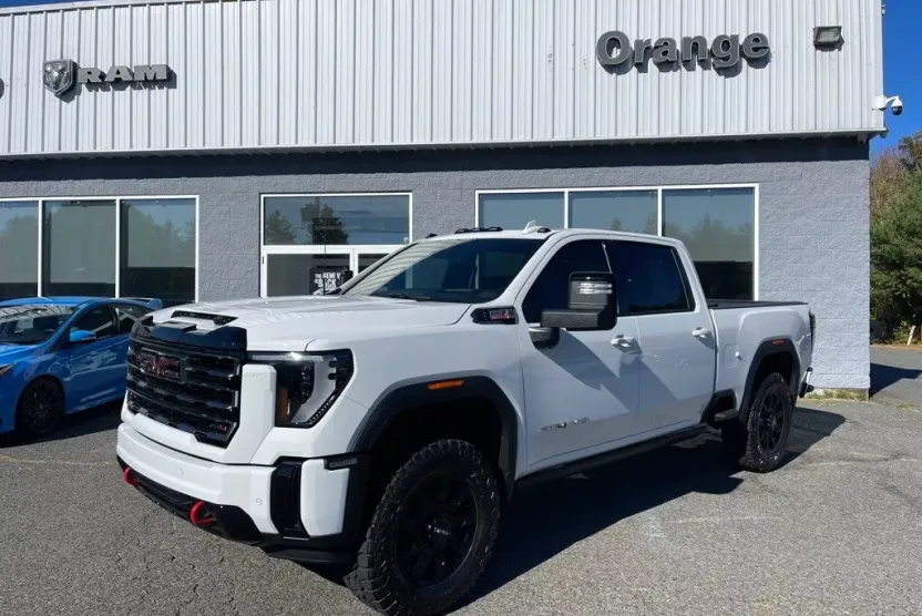 2025 Gmc Sierra 2500 HD AT4 photo 1