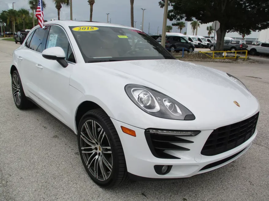 2018 Porsche Macan S photo 1