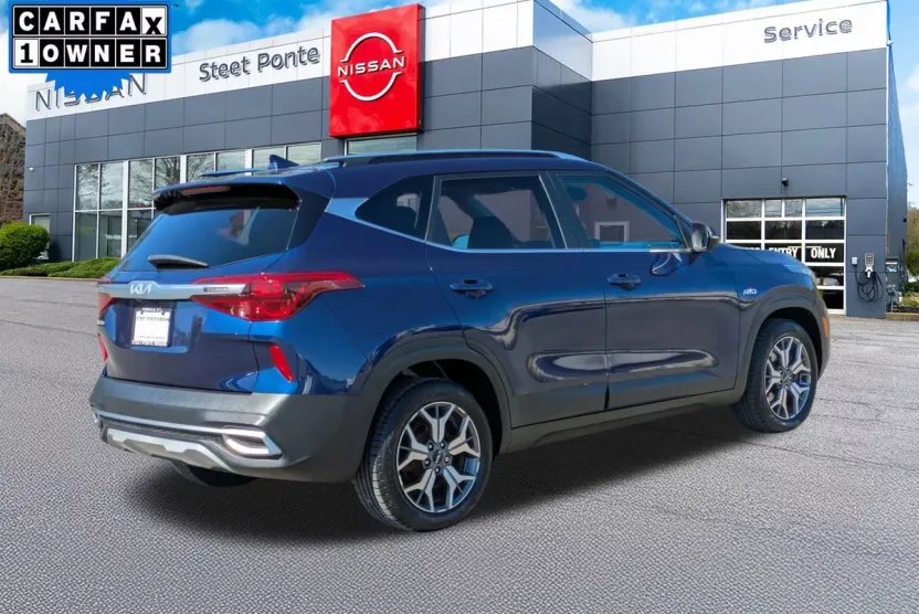 2022 Kia Seltos EX photo 1