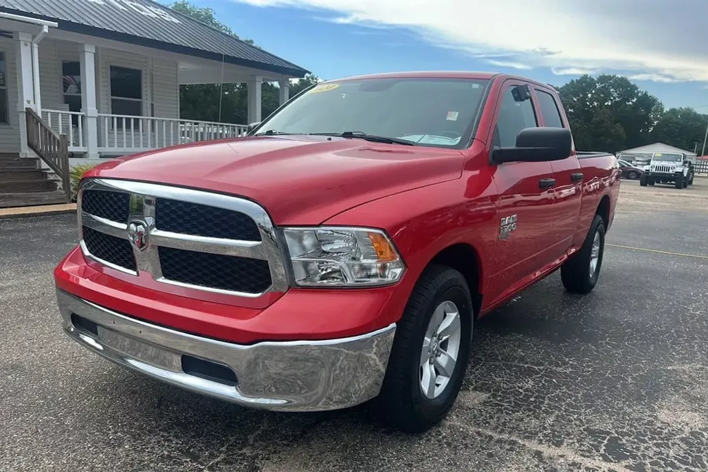 2024 Ram 1500 SLT Warlock photo 1