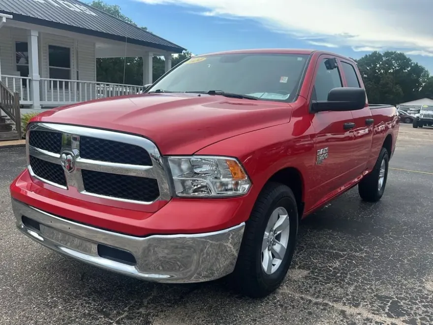 2024 Ram 1500 SLT Warlock photo 1