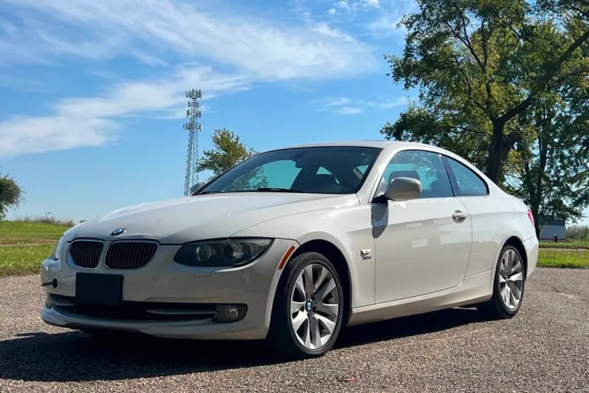 2011 Bmw 328i xDrive photo 1