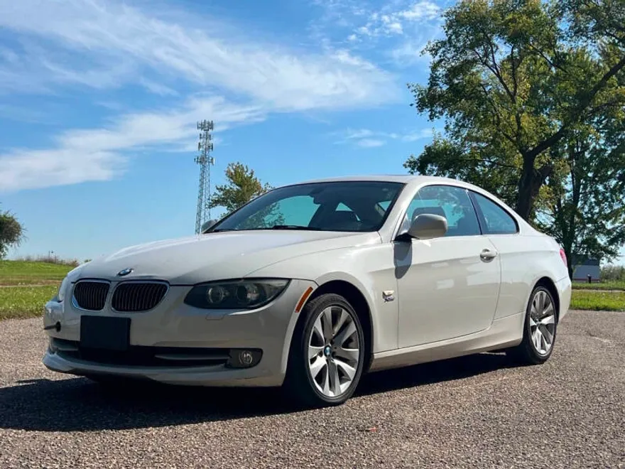 2011 Bmw 328i xDrive photo 1