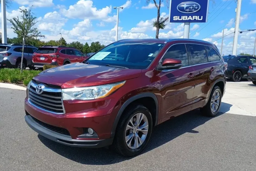 2015 Toyota Highlander XLE photo 1