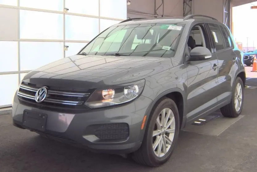 2017 Volkswagen Tiguan S Limited photo 1