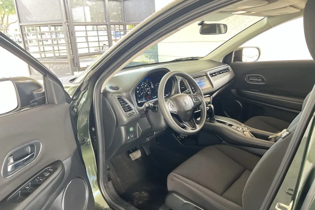 2017 Honda HR-V EX photo 1