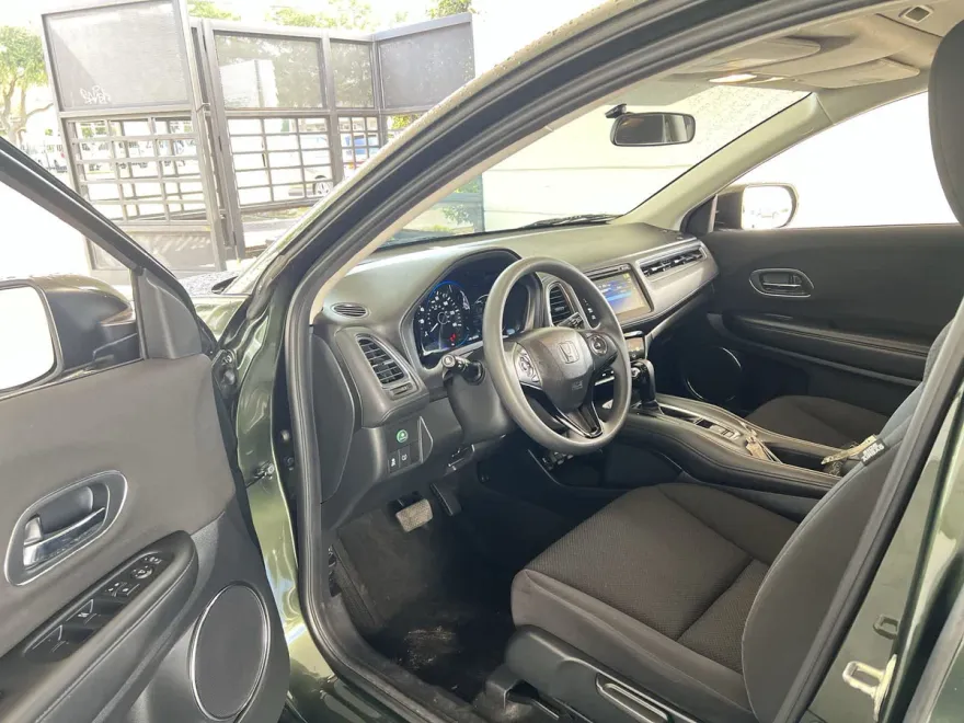 2017 Honda HR-V EX photo 1