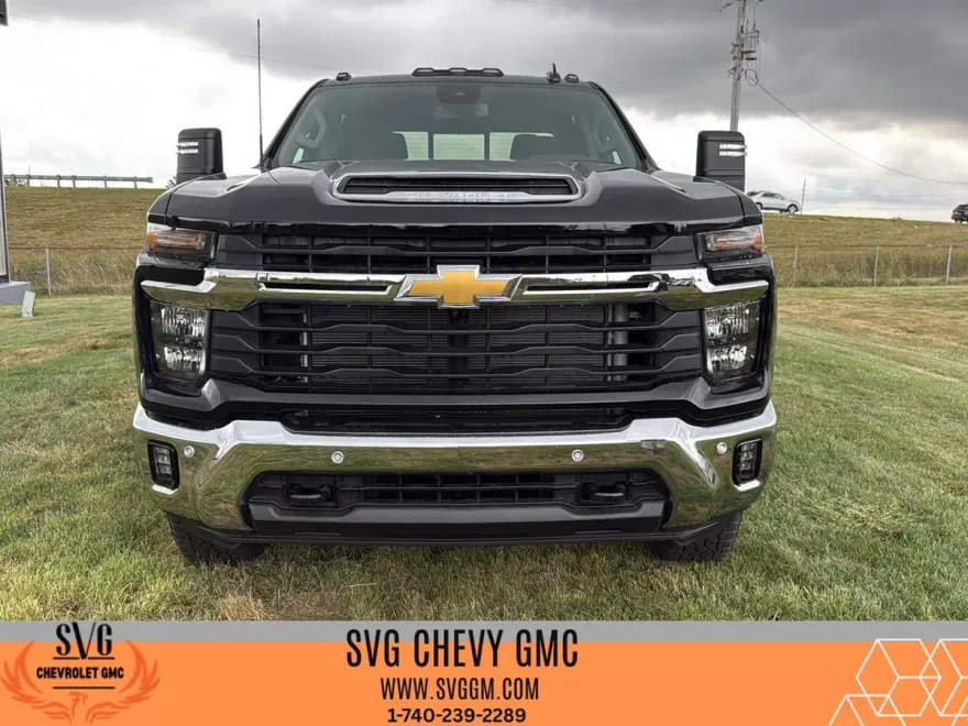 2025 Chevrolet Silverado 2500HD LT photo 1