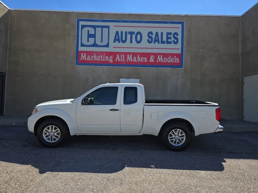 2016 Nissan Frontier SV photo 1