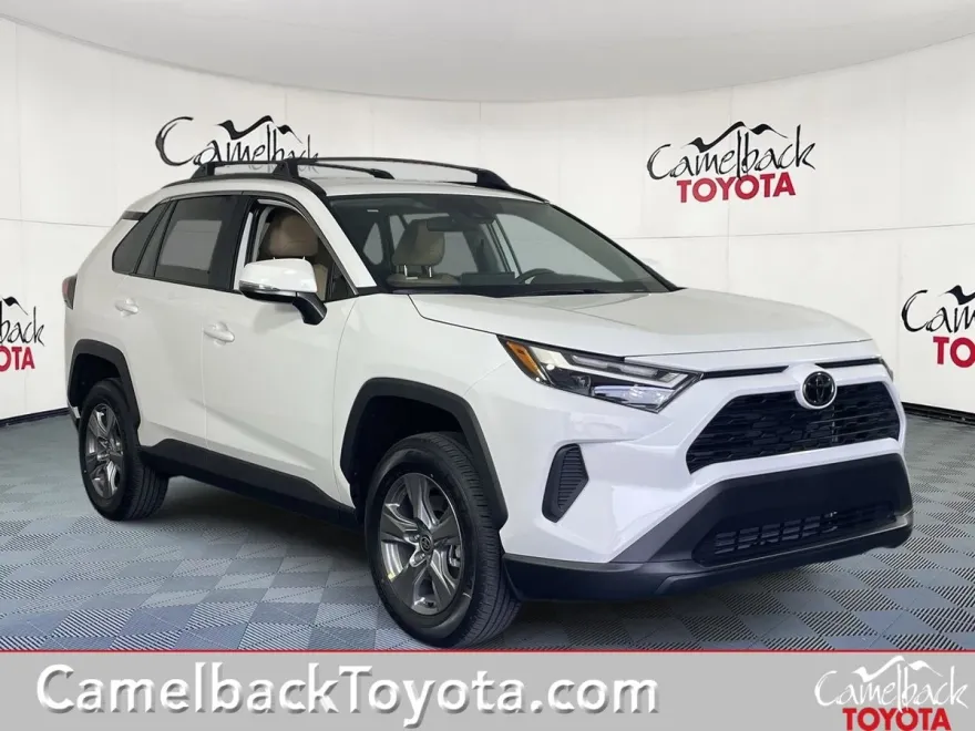2025 Toyota RAV4 XLE photo 1