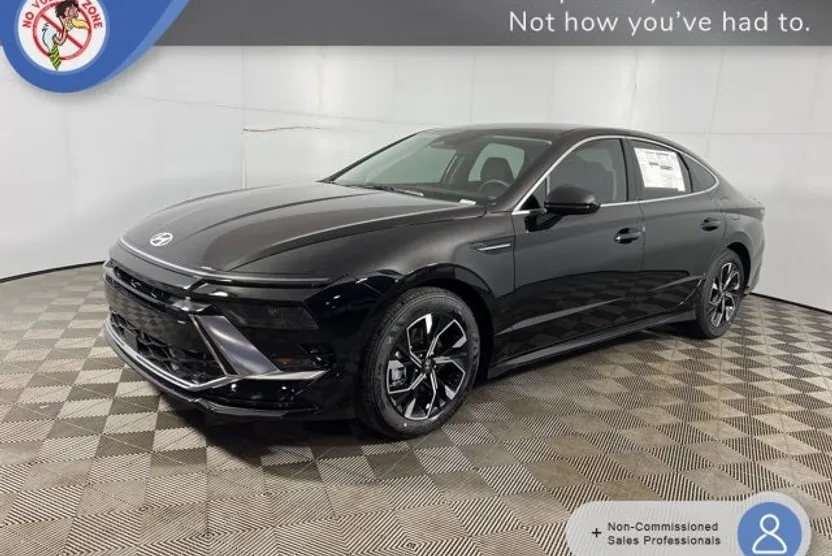 2025 Hyundai Sonata SEL photo 1