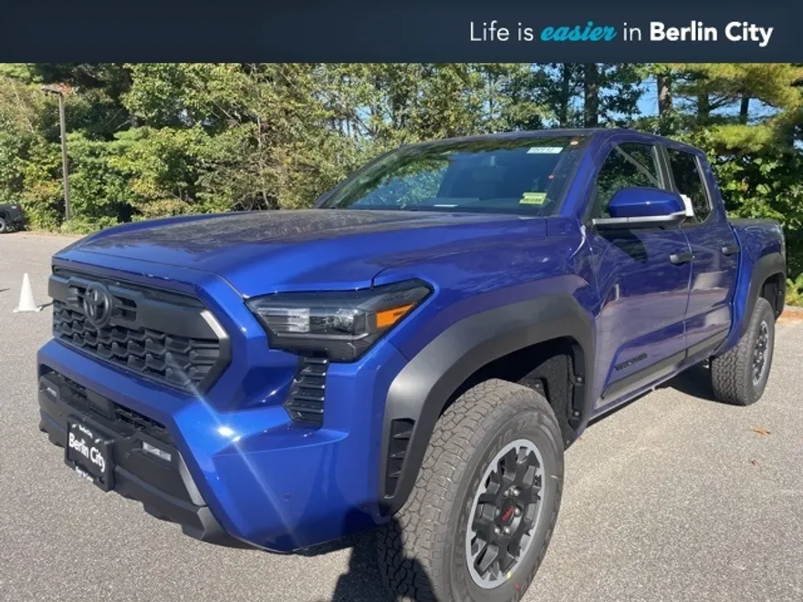 2025 Toyota Tacoma photo 1