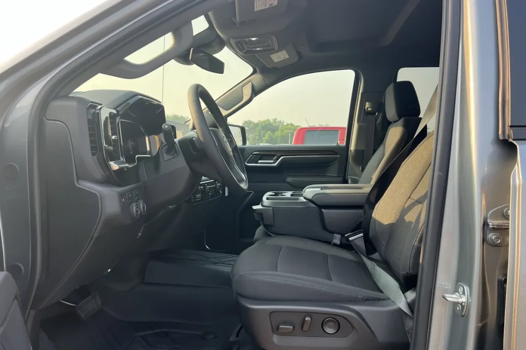 2026 Chevrolet Silverado 1500 RST photo 1