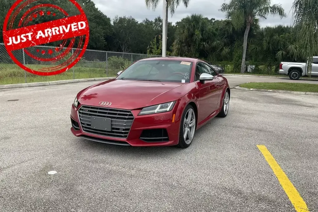 2017 Audi TTS Coupe photo 1