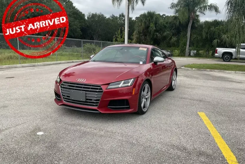 2017 Audi TTS Coupe photo 1