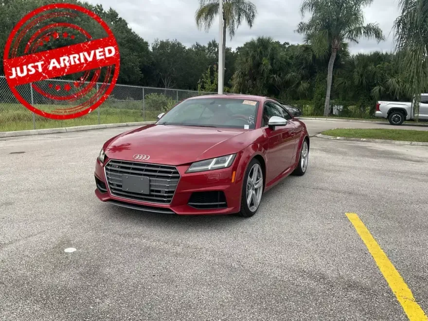 2017 Audi TTS Coupe photo 1