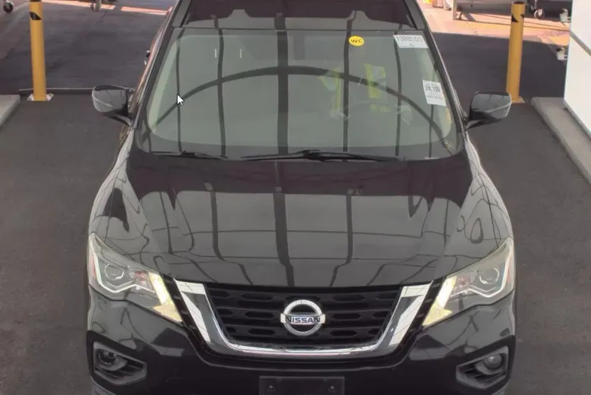 2018 Nissan Pathfinder SV photo 1