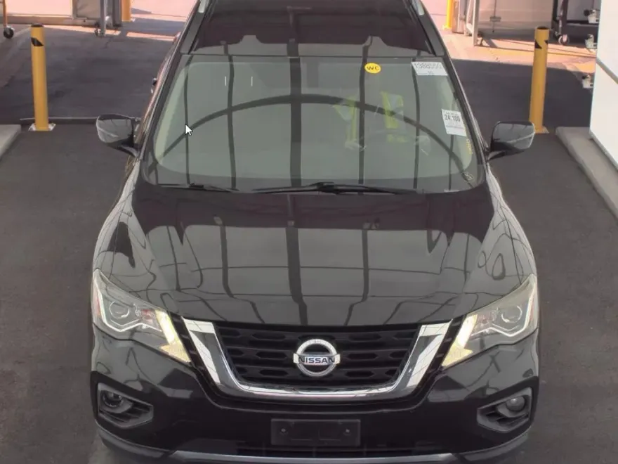 2018 Nissan Pathfinder SV photo 1