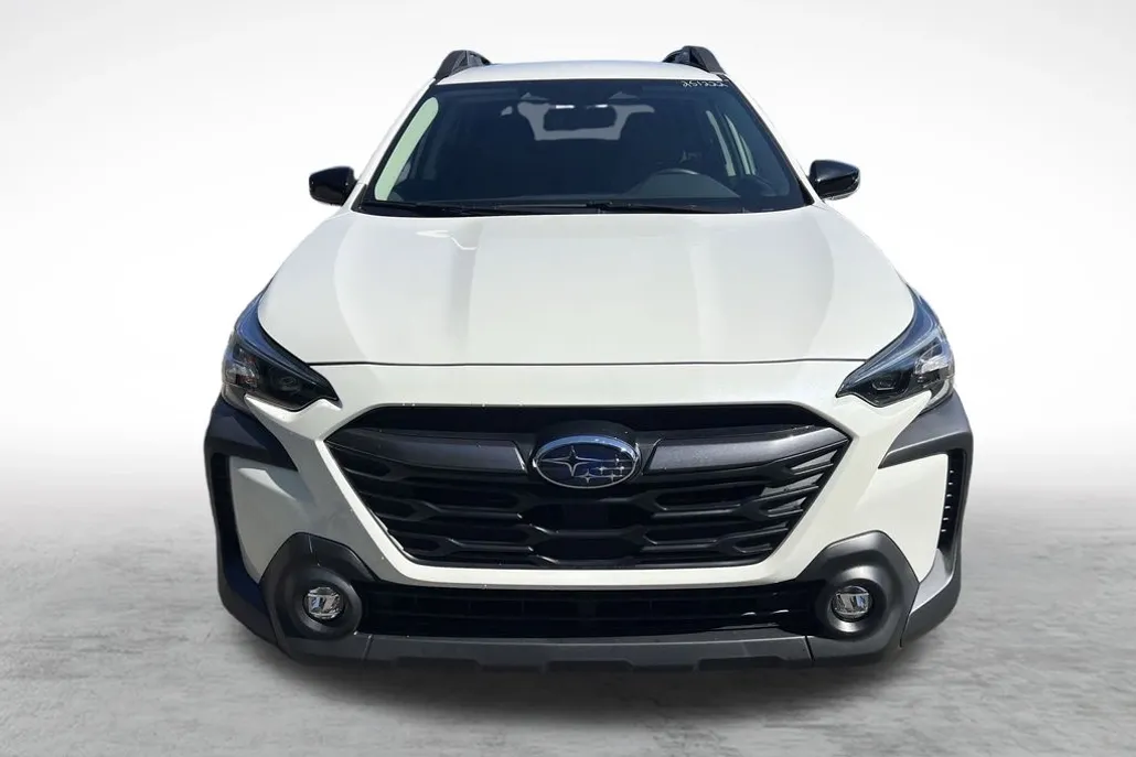 2025 Subaru Outback Premium photo 1