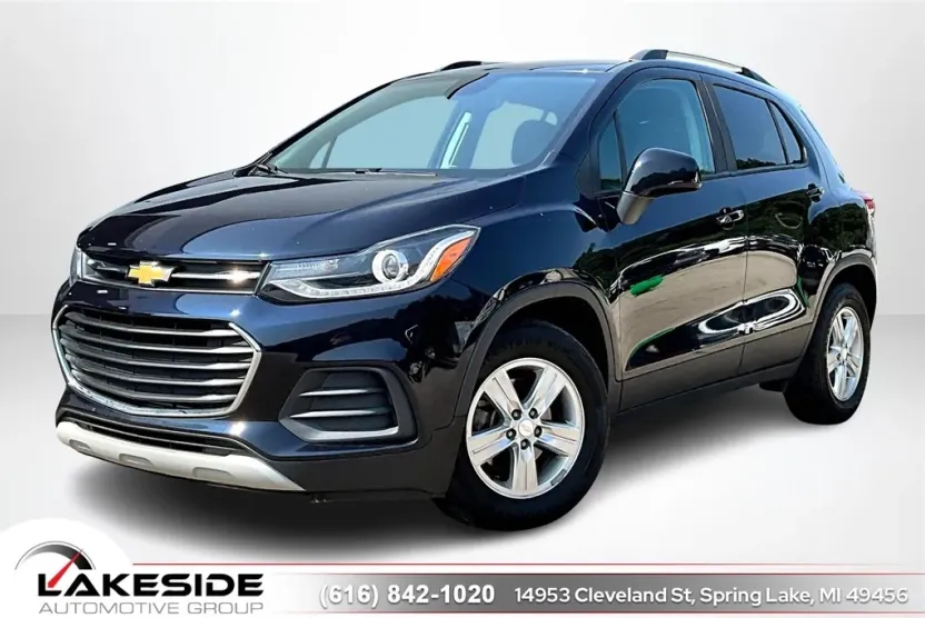 2021 Chevrolet Trax LT photo 1