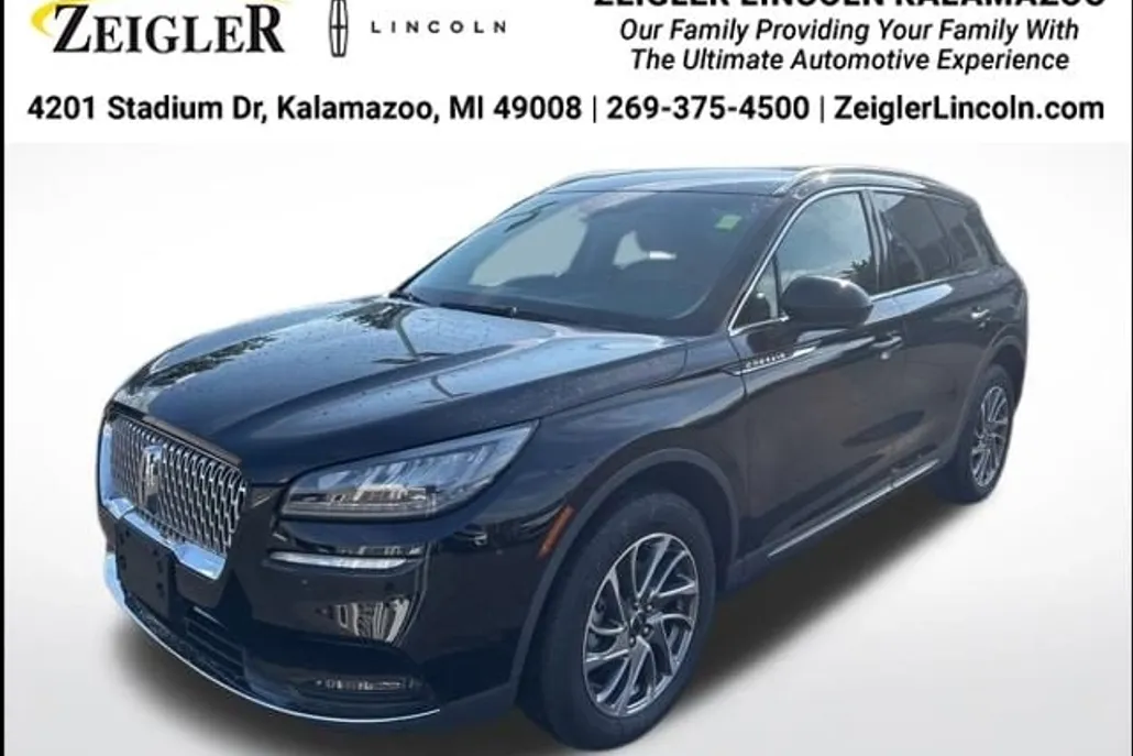 2022 Lincoln Corsair Standard photo 1