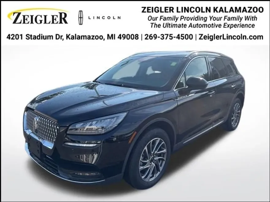 2022 Lincoln Corsair Standard photo 1