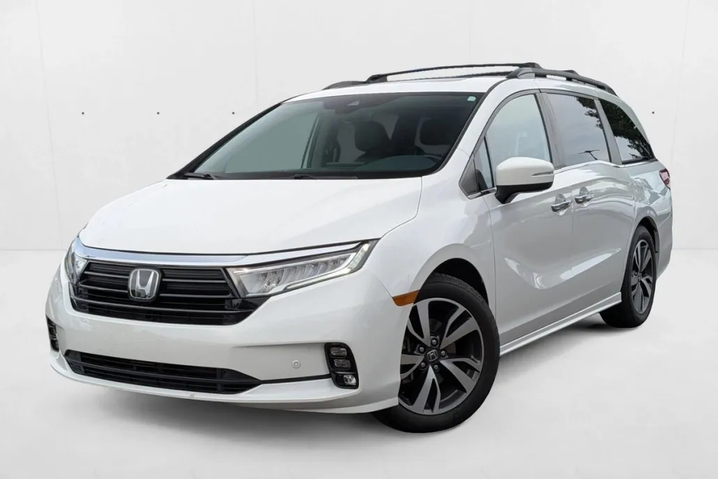 2022 Honda Odyssey Touring photo 1
