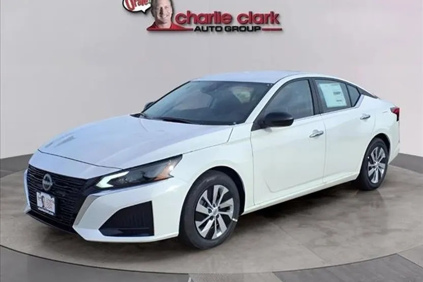 2025 Nissan Altima 2.5 S photo 1