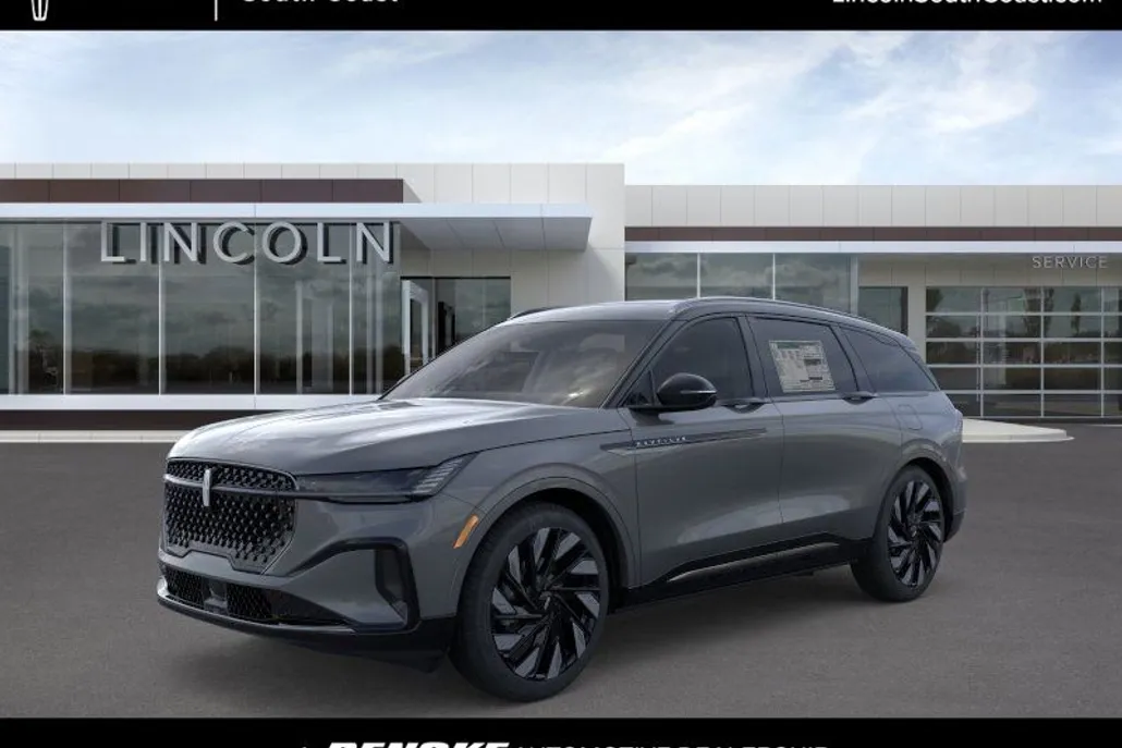 2025 Lincoln Nautilus Reserve photo 1