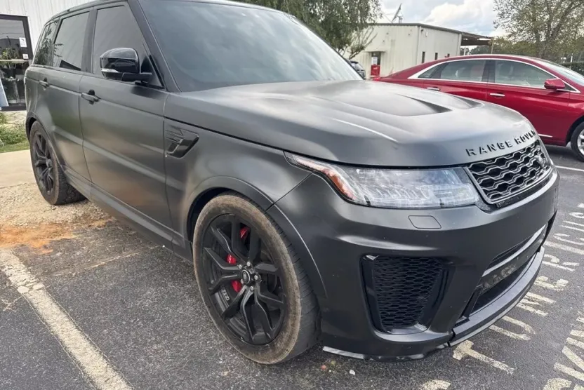 2018 Land Rover Range Rover Sport SVR photo 1