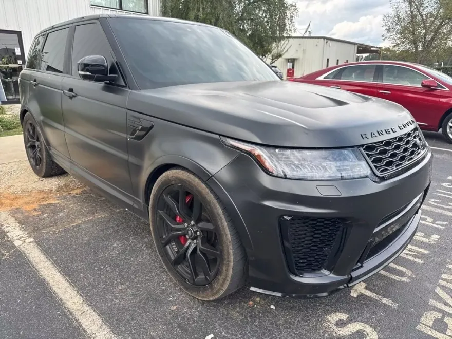 2018 Land Rover Range Rover Sport SVR photo 1