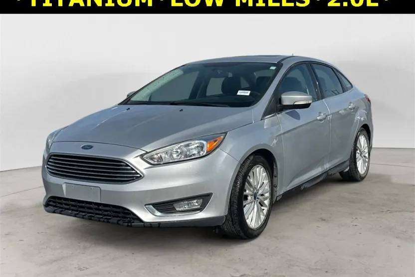 2018 Ford Focus Titanium photo 1