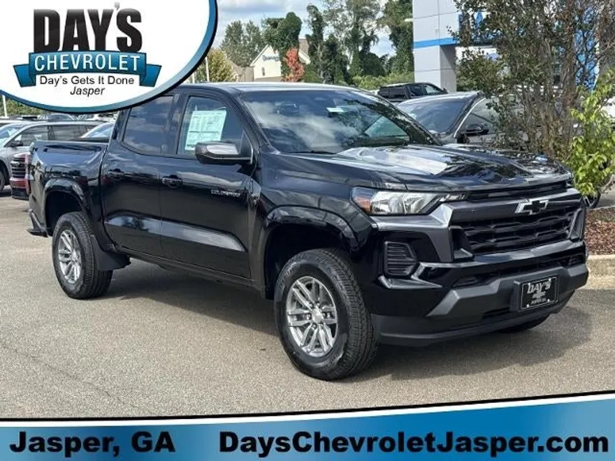 2026 Chevrolet Colorado LT photo 1