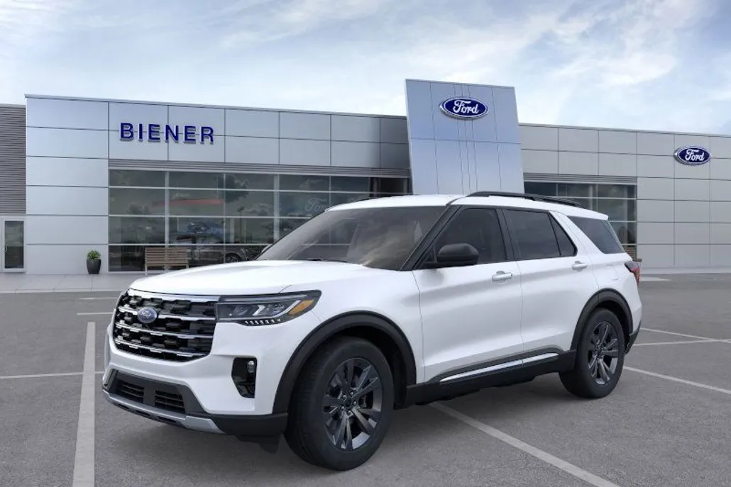 2025 Ford Explorer photo 1
