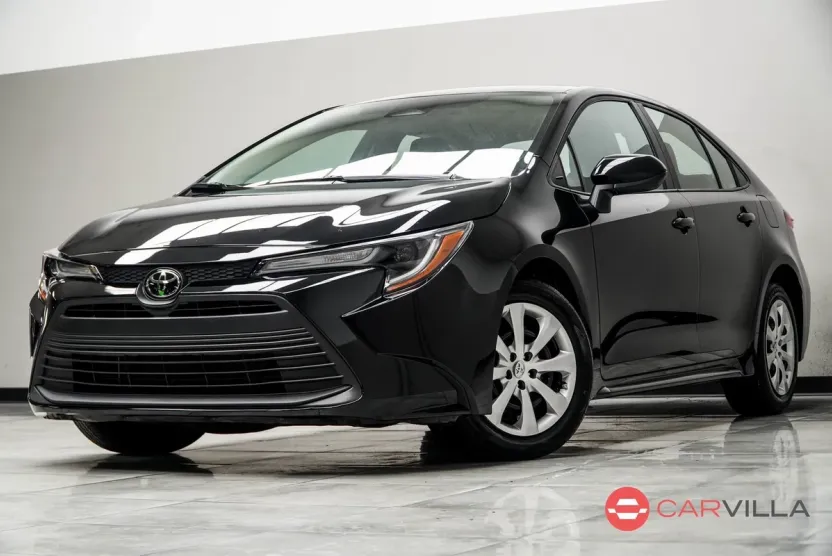 2025 Toyota Corolla LE photo 1