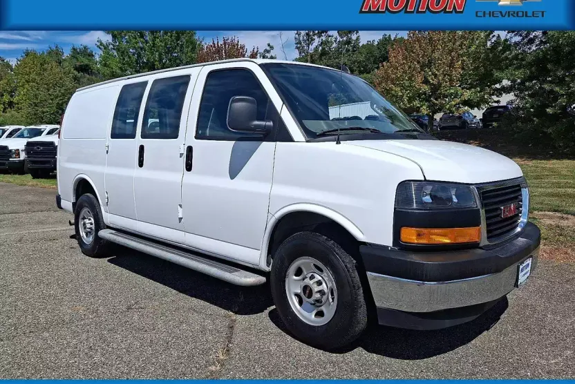 2023 Gmc Savana Cargo 2500 photo 1