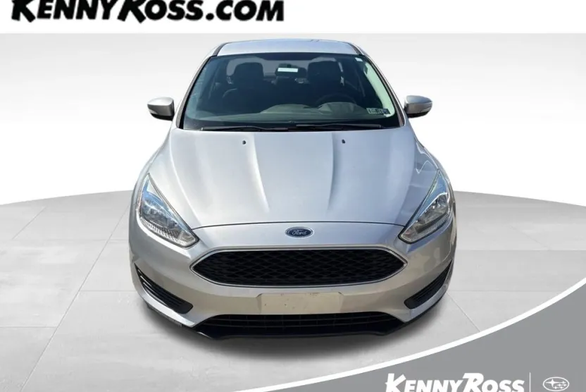 2016 Ford Focus SE photo 1