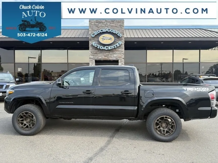 2023 Toyota Tacoma TRD Sport V6 photo 1