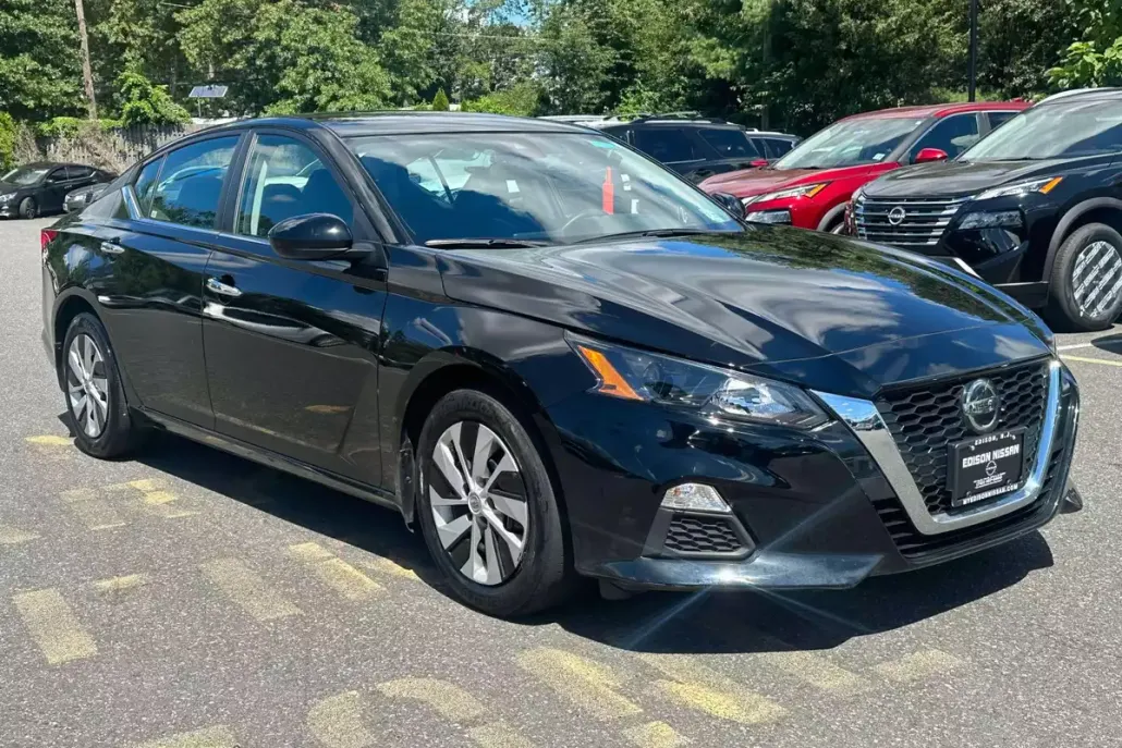 2022 Nissan Altima 2.5 S photo 1