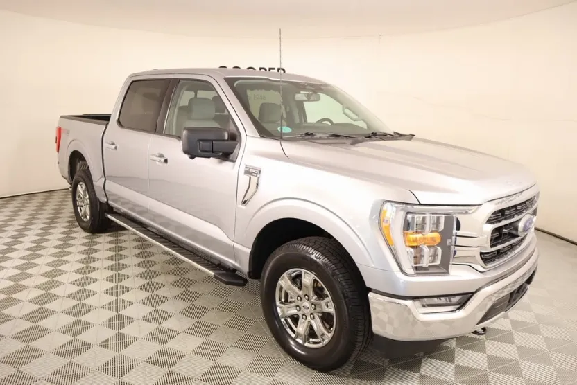2023 Ford F-150 XLT photo 1