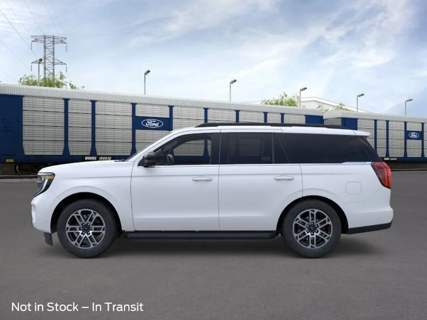 2025 Ford Expedition photo 1